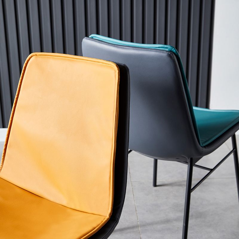 Imitación de cuero del diseño industrial que cena la silla sólida sin brazos de la parte posterior