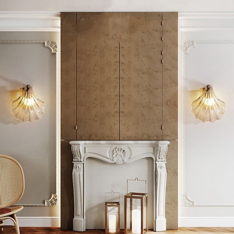 Glass Shell Shape Wall Light Modern Style 1 Light Wall Light Sconce in Gold