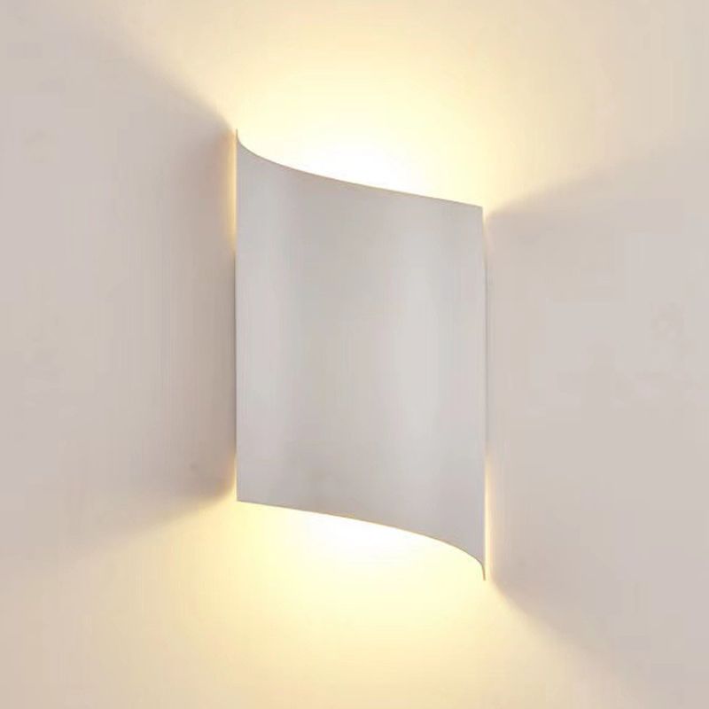 Zeitgenössische Aluminium -Wandleuchte 8,5 "hoch 2 Leuchten LED -Wandscheibe für draußen