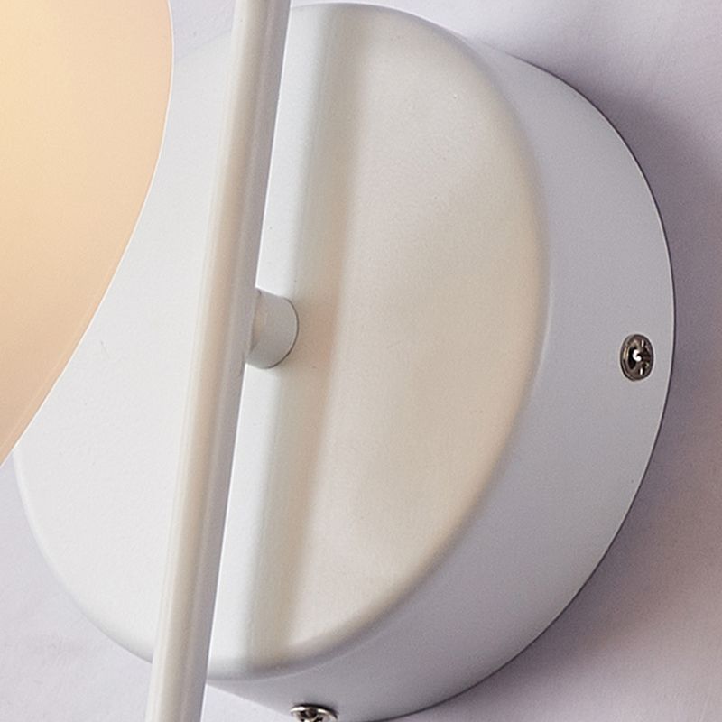 Modern Simple Wall Light Frosting Iron Flower Shape Wall Lamp for Bedroom