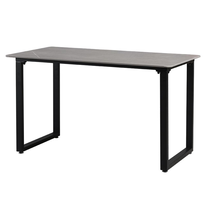 Industrieller Stil grauer gesinterter Stein Esstisch Metallic Basis Rechteck und quadratischer Tisch für Zuhause