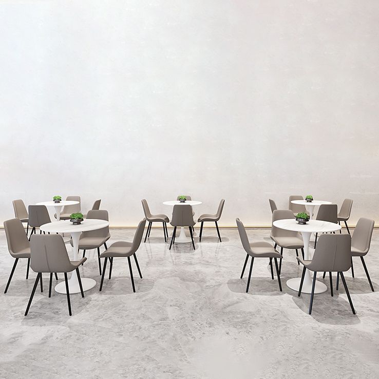 Eenvoudige ronde eettafel van gesinterde stenen tafel met tulponderstel voor eetkamer