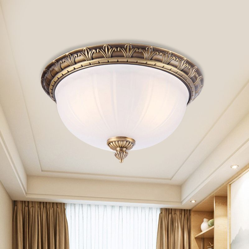2/3/4 Hoofden Domed Plafond Flush Colonial Style Messing Finish Wit Frosted Glas Flush Mount Licht, 12"/16"/19.5" Breed