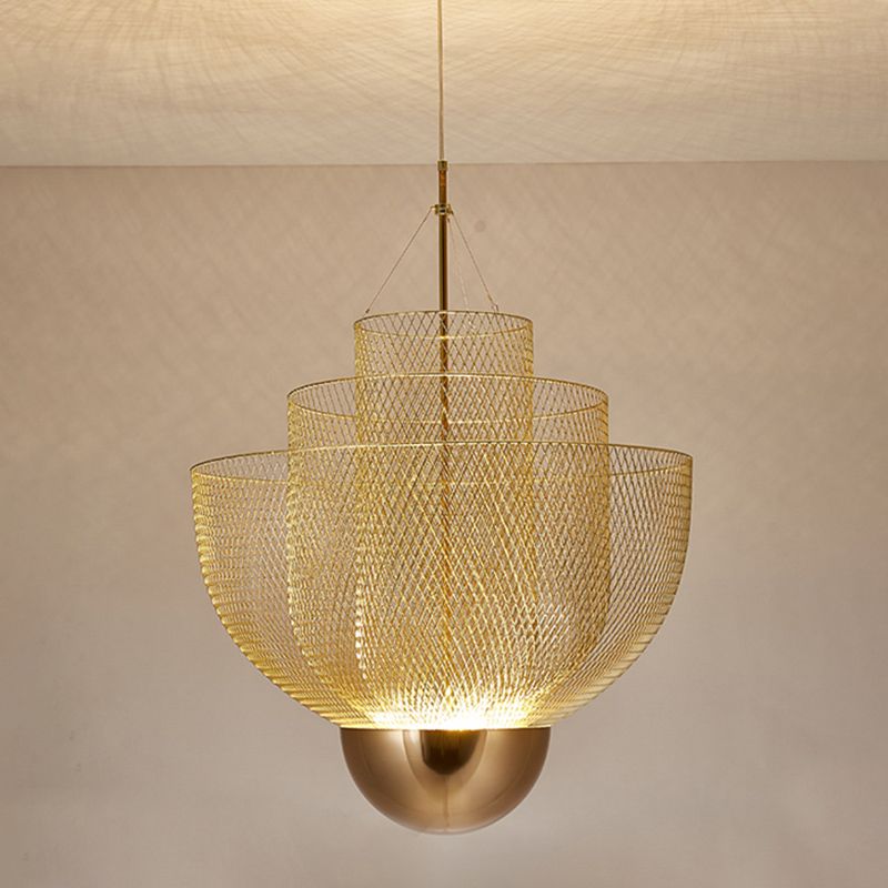 3-stufige minimalistische Käfighängung hängend, goldene Metallhängelampe für das Restaurant