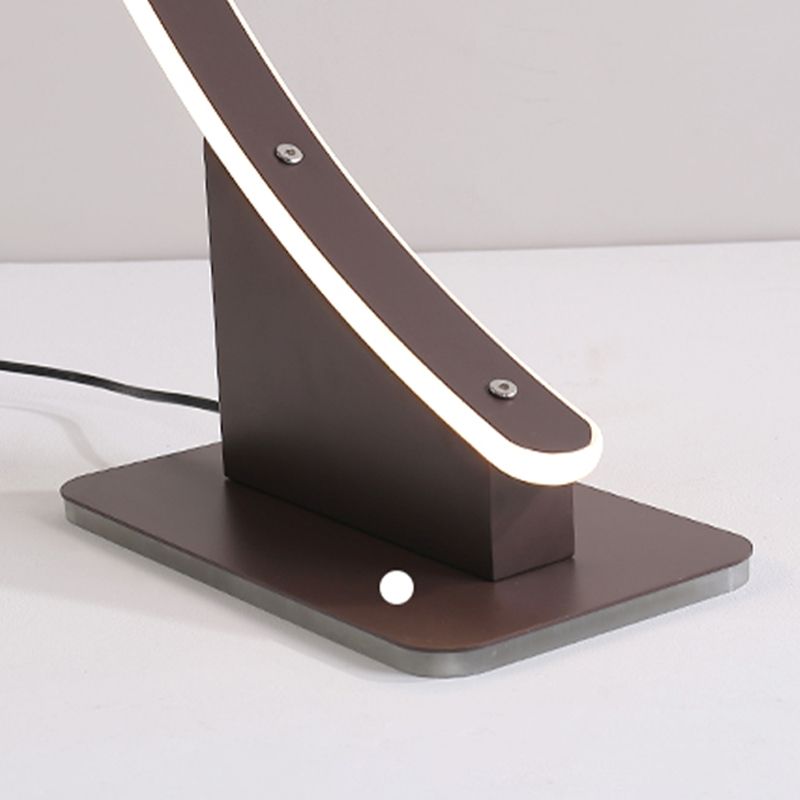 Luce da pavimento a forma lineare in metallo 1 Moderno luce montata sul pavimento leggero