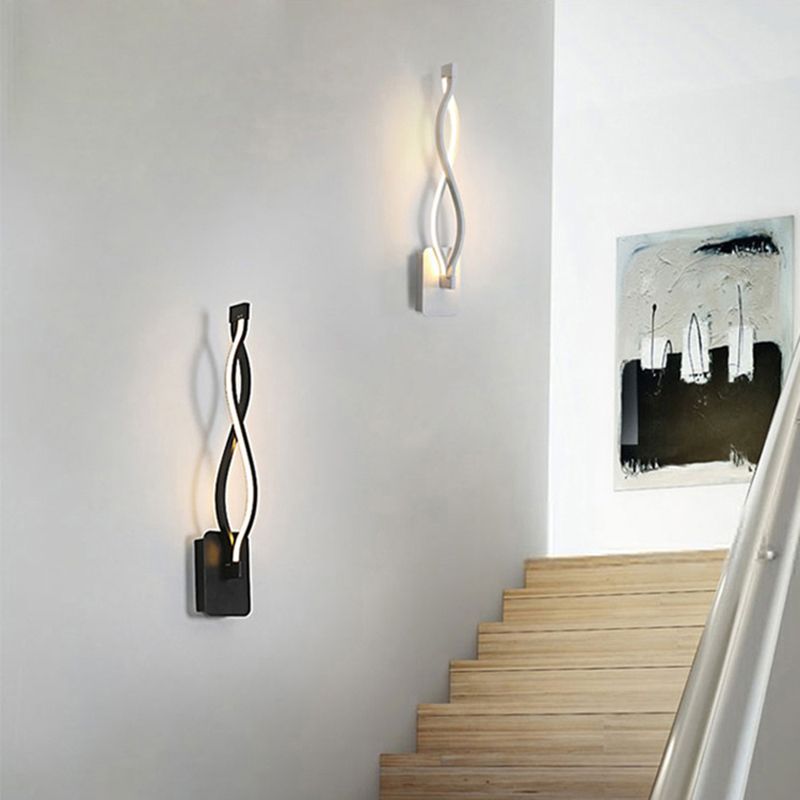 Acrylic Linear LED Wall Sconce in Modern Simplicity Aluminium 2-Light Wall Lamp for Interior Spaces