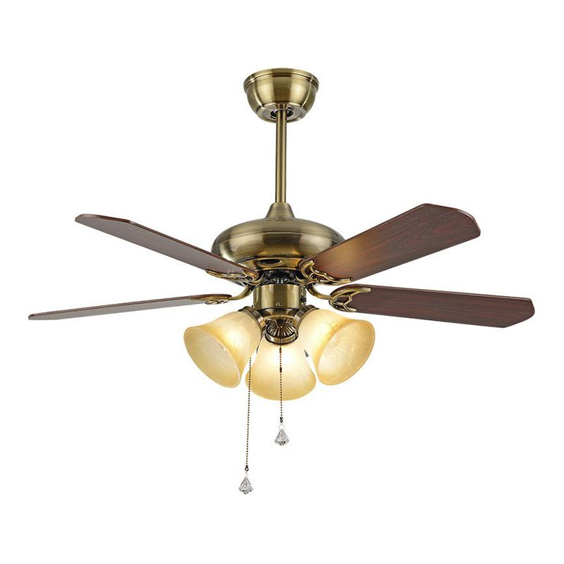 Venture en verre givré en forme de cloche 5 lames Light Classic Classic Classic 42 "de large 3 lumières Mont semi-flush avec chaîne de traction