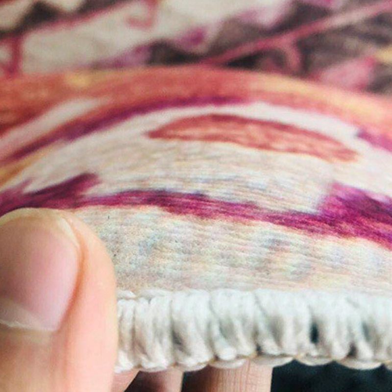 Black Retro Carpet Polyester Graphic Area Carpet Stain Resistant Carpet for Home Decor