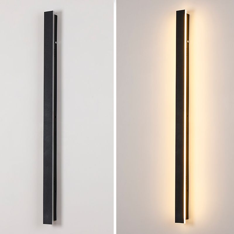 Metal Linear Shape Wall Light Modern 1 Light Wall Mounted Fixture in Black