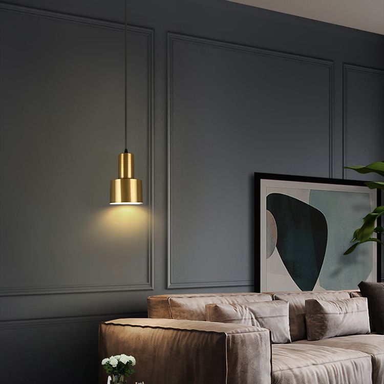 Modern Style Pendant Lighting Fixture Gold Shaded Down Lighting Pendant with Metal Shade