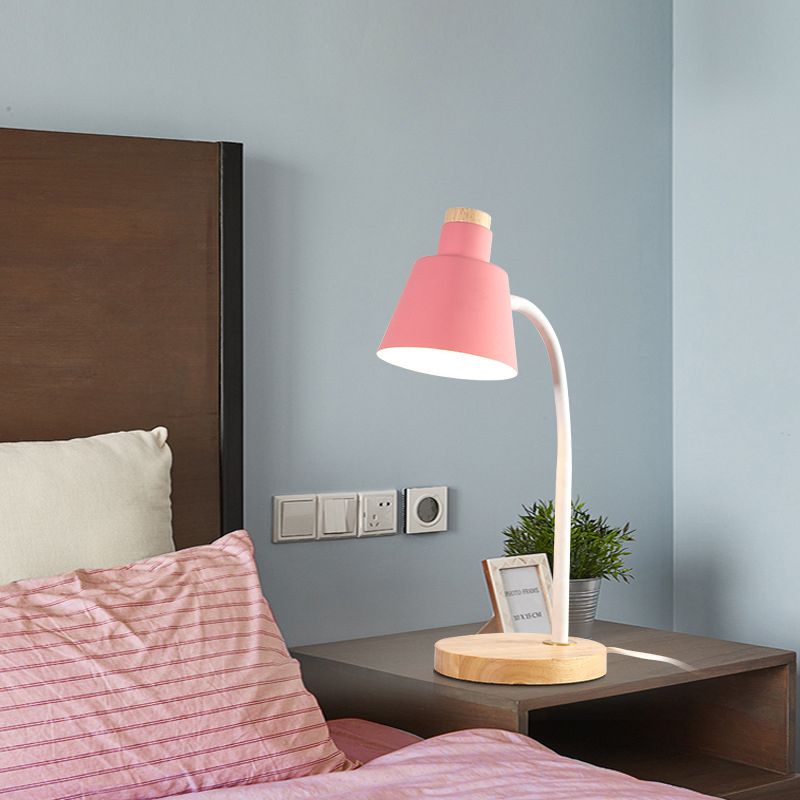 1 Head Bucket Desk Light Nordic Style Metal Desk Lamp for Child Bedroom