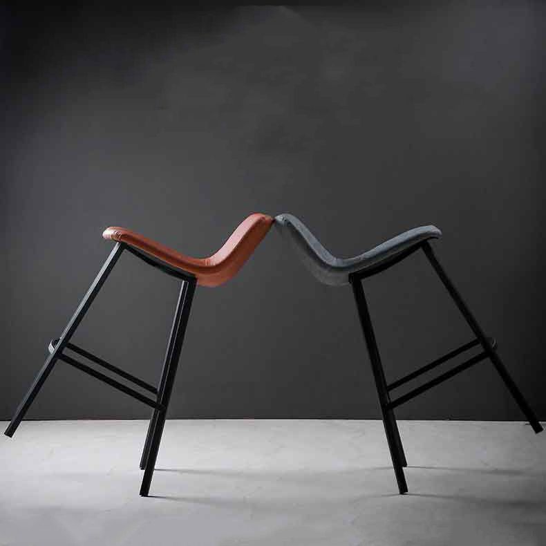 Faux Leather Saddle Seat Barstool Contemporary Armless Bar Stool with 4 Black Legs