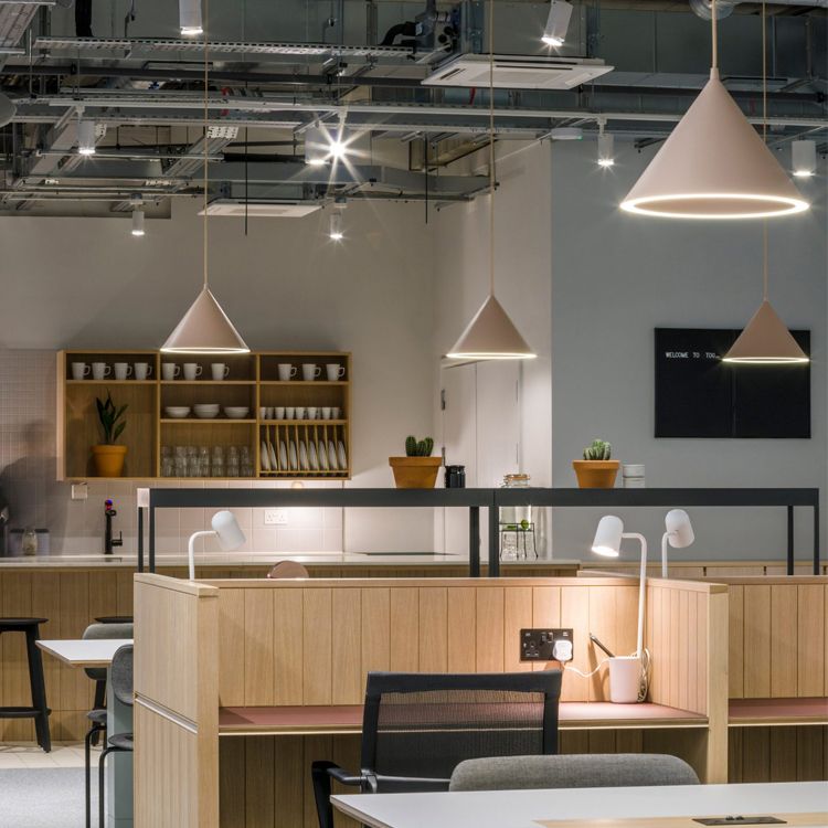 Gelakte ijzeren led hanglamp in moderne creatieve stijl acryl taps toelopende macaron hangende lamp