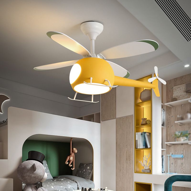 Nordic Ceiling Fan Light Fixture Creative LED Ceiling Lamp for Children's Bedroom