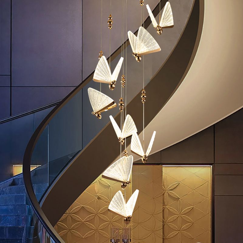 Lampe suspendue à LED en or acrylique dans le style en alliage zinc moderne de style artistique