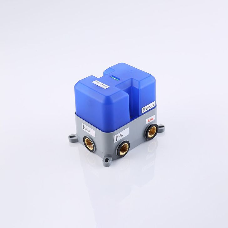 Modern Shower Combo Brass Adjustable Shower Head Temperature Control Shower Set