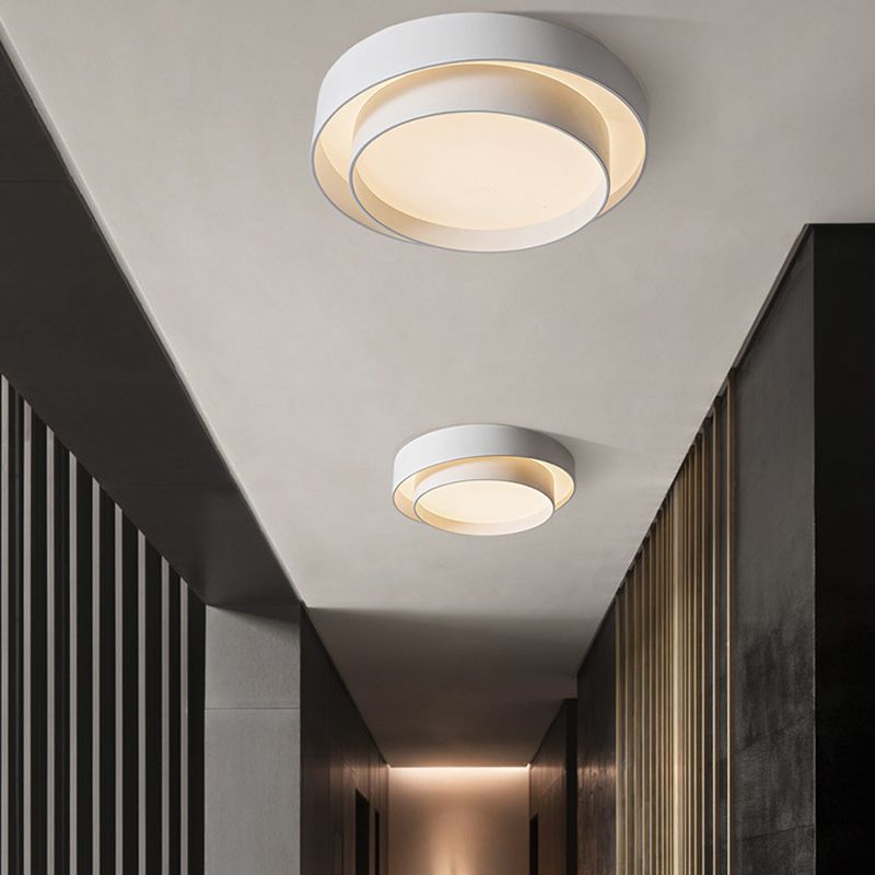 Metal Round Flush Mount Ceiling Light Nordic LED Flush Mount Lighting for Bedroom