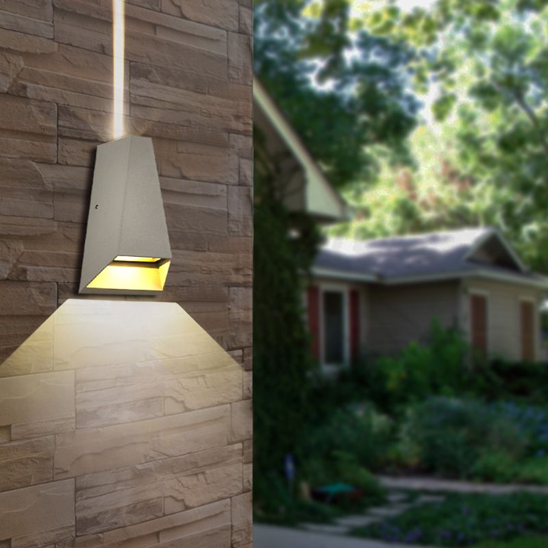 Moderno Minimalista Geométrico Geométrico ARRIBA LED MALA MEAL METAL 2 luces de luces 2 luces