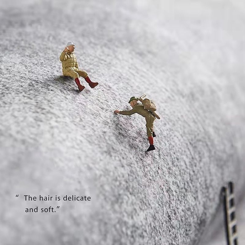 Black Modern Rug Polyester Grating Rug Non-Slip Backing Rug for Living Room