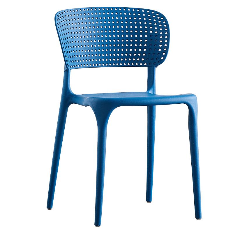 Plástico colorido que cena la silla lateral trasera abierta del estilo nórdico de las sillas sin brazos