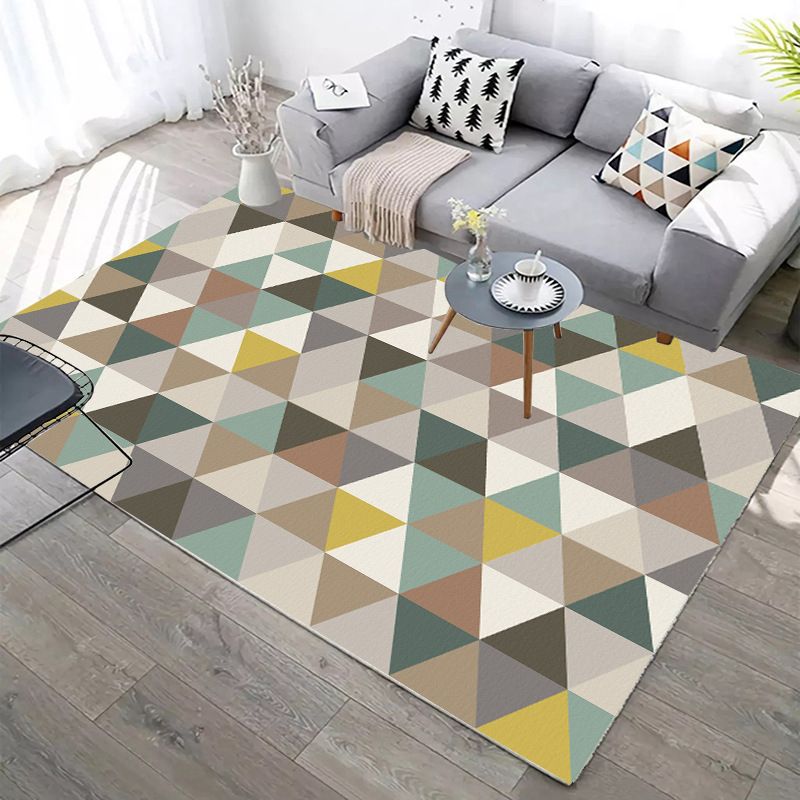 Individuality Triangle Printed Indoor Rug Trendy Contemporary Area Rug Polyester Stain Resistant Carpet for Home Decor