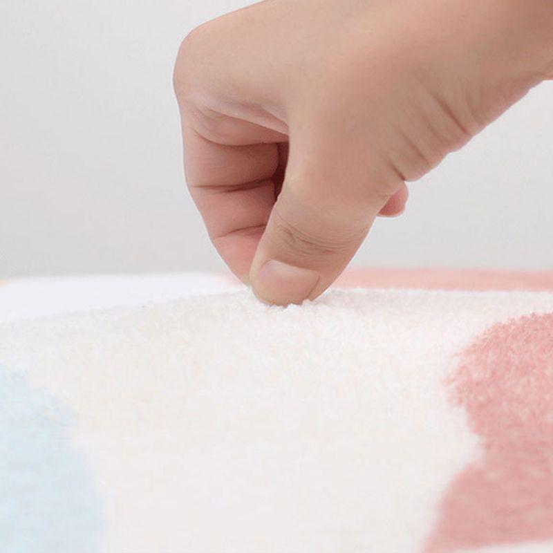 Hellblauer Kontrastfarbe Teppich Polyester Einfacher Teppich Waschbar Teppich für die Heimdekoration