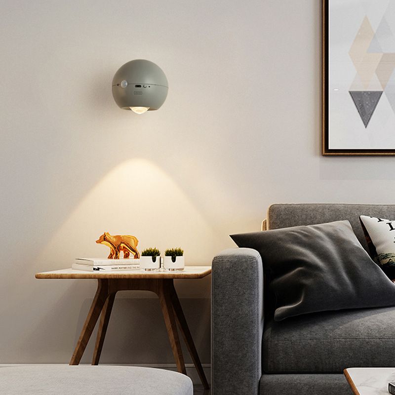 Modernism Single Polished Wall Mounted Sconce Metal Wall Light for Bedroom