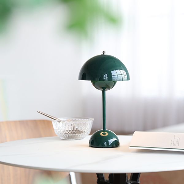 Halbkreis-Schlafzimmertischlampe Harz Minimalistische Nachttischlampe
