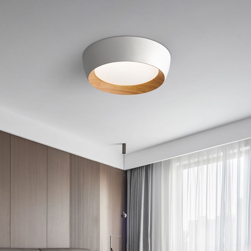 White Ceiling Light Fixture Nordic Round LED Flush Mount for Bedroom