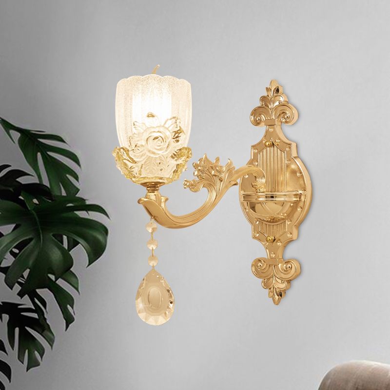 Klarer Kristallblumen-Schatten Wandlampe traditionelle 1/2-Kopf-Wohnzimmerleuchte in Messing mit kurviger Arm