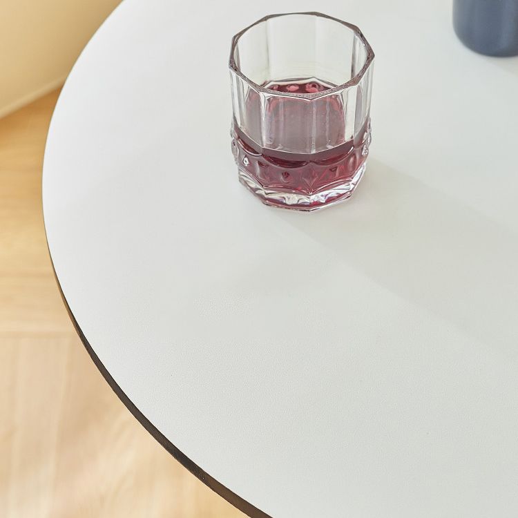 Table à manger de style industriel Table à manger standard à la hauteur avec base de piédestal pour la maison