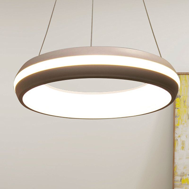 Donut Metal Pendant moderniste LED White / Grey Hanging Lightture en troisième vitesse, 19 "/ 25" de largeur