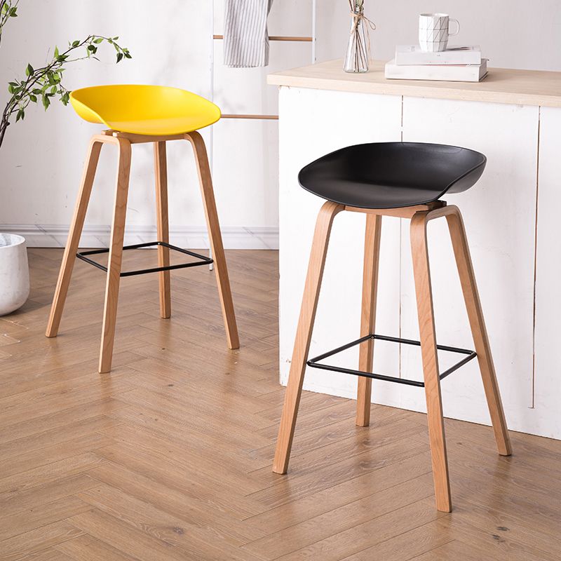 Taburete de bar de estilo escandinavo, asiento de cubo con patas de madera para barra de cocina