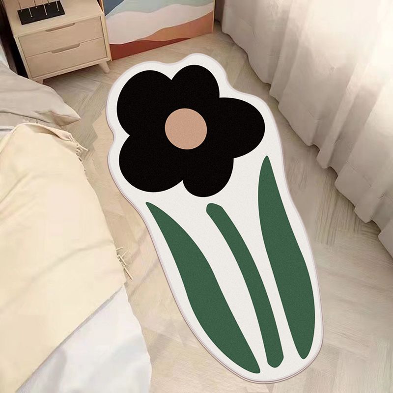 Cartoon Pattern Rug Flower Shape Stain Resistant Rug for Home Decor