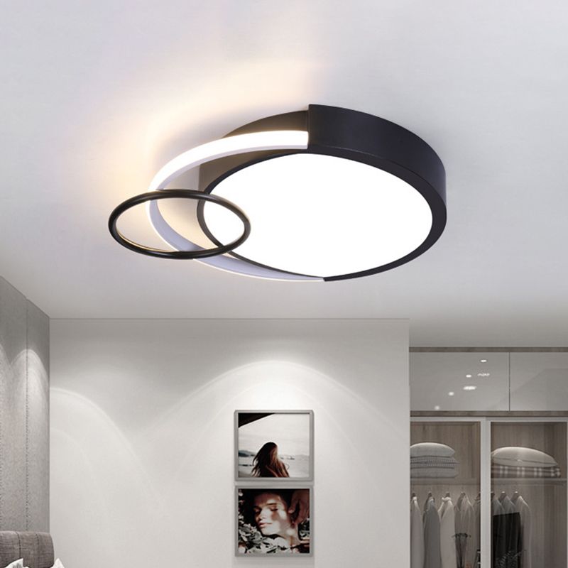 Black Circle Flush Mount Minimalist 16.5"/20" W LED Metallic Flush Deckenleuchte für Schlafzimmer in Weiß/Warm/3 Farbe Licht