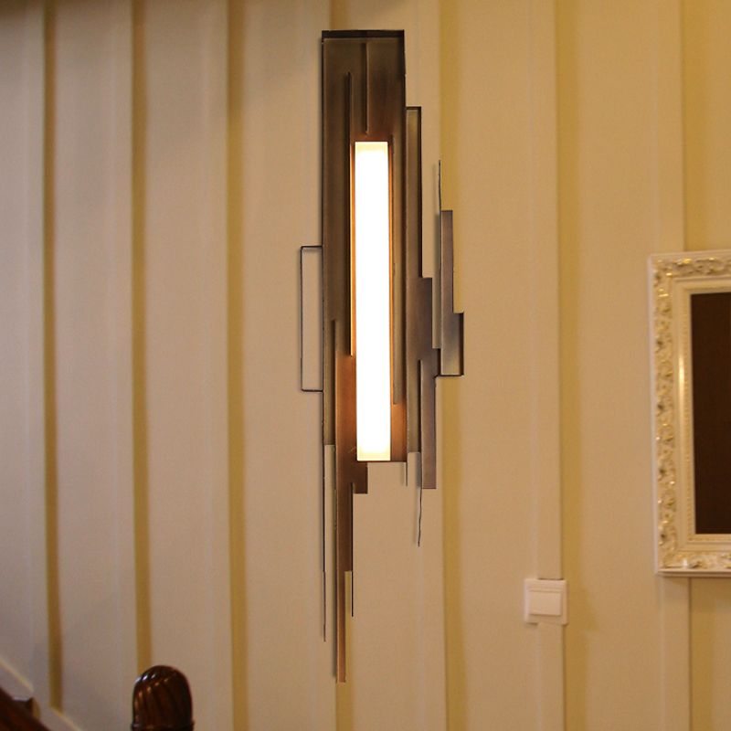 1 Bulb Irregular Shape Sconce Lamp Tradition Metal Wall Lighting Fixture in Brass/Gold with Tip toward Left/Right