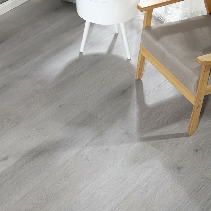 Pine Slip Resistant Laminate Plank Flooring Modern Laminate Floor