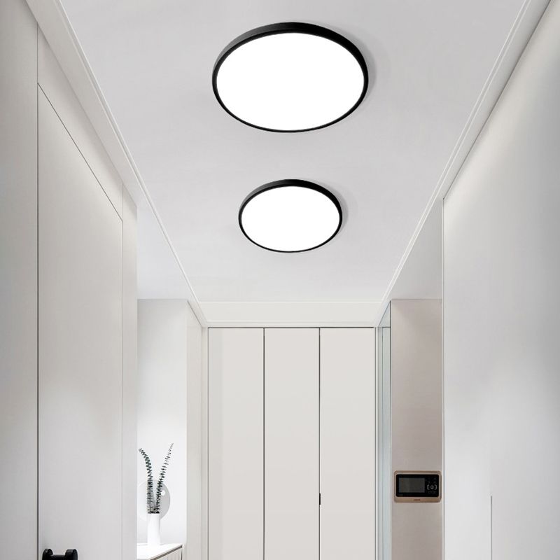 Modern Round Flush Light Fixtures Metal 1 Light Flush Mount Ceiling Fixture