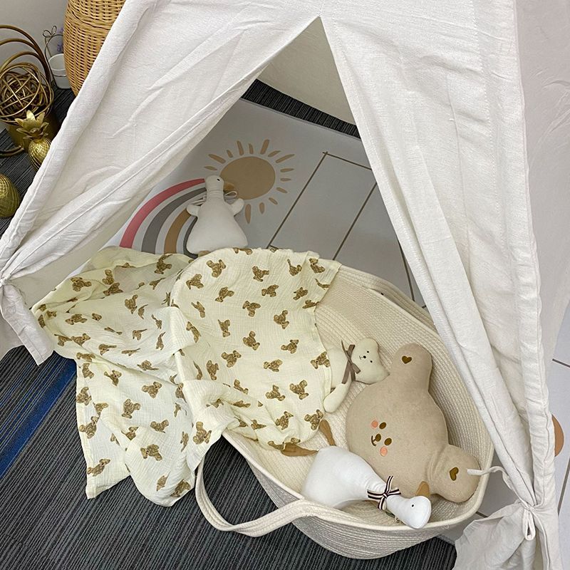 Contemporary Moses Basket Nursery Crib Oval Folding and Portable Crib