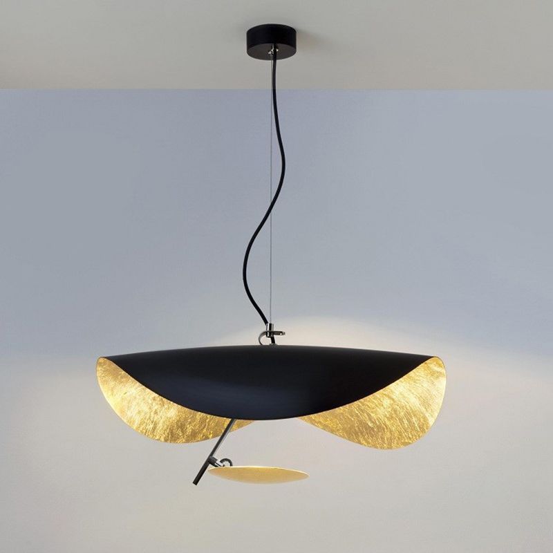 Black and Gold LED Hanging Lamp in Modern Creative Style Wrought Iron Pendant Light for Living Room