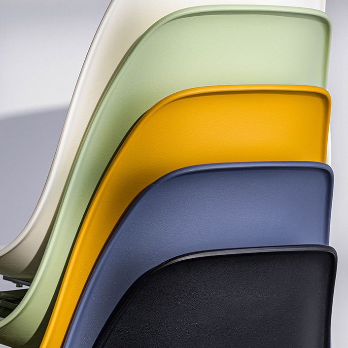 Minimalistische stijl vaste rug plastic stoel voor huisgebruik stapelbare armloze zijstoel