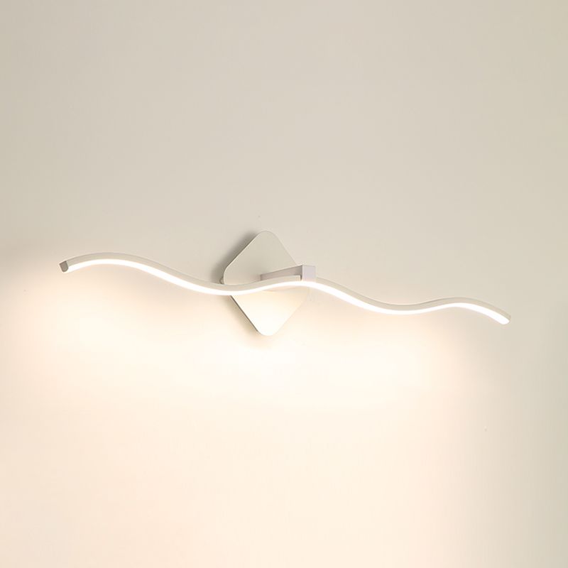 Modern Simple Fashion Style Linear Shade Wall Sconce Metal 1 Approches légères