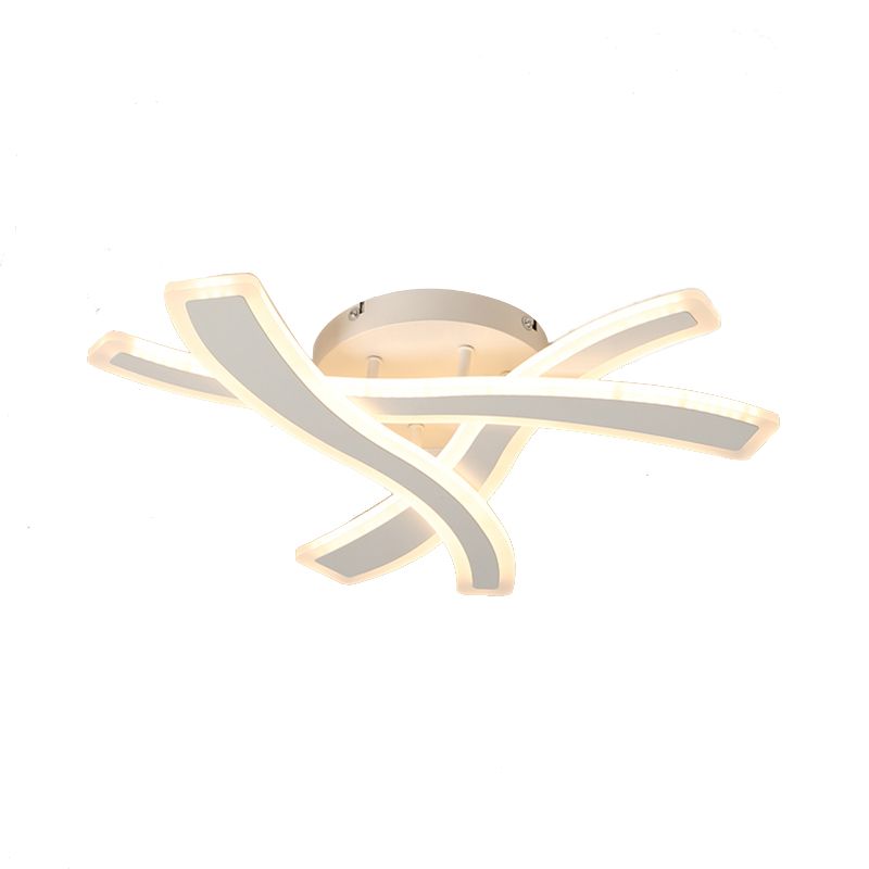 Ligne de plafond semi-luxuelle traversée