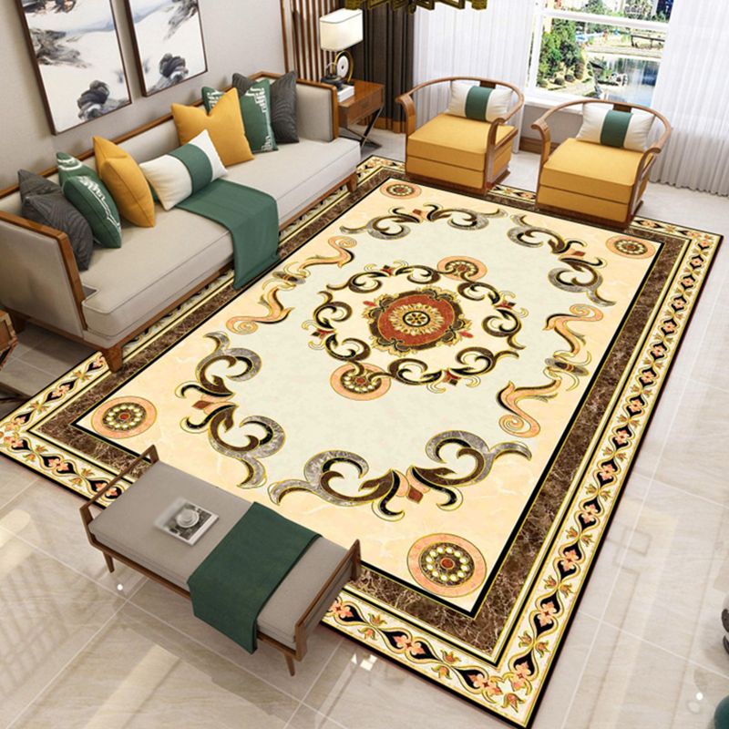 Victoria Floral Pattern Rug White Polyster Carpet Washable Area Carpet for Living Room