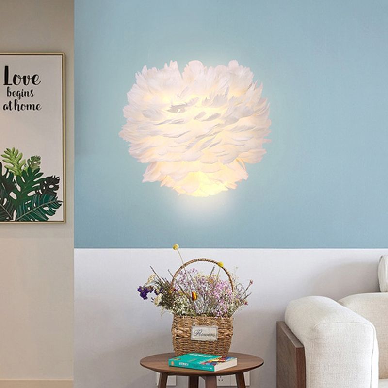 White Feather Flush Wall Sconce Contemporary 1 Bulb Fabric Wall Mounted Light for Bedside
