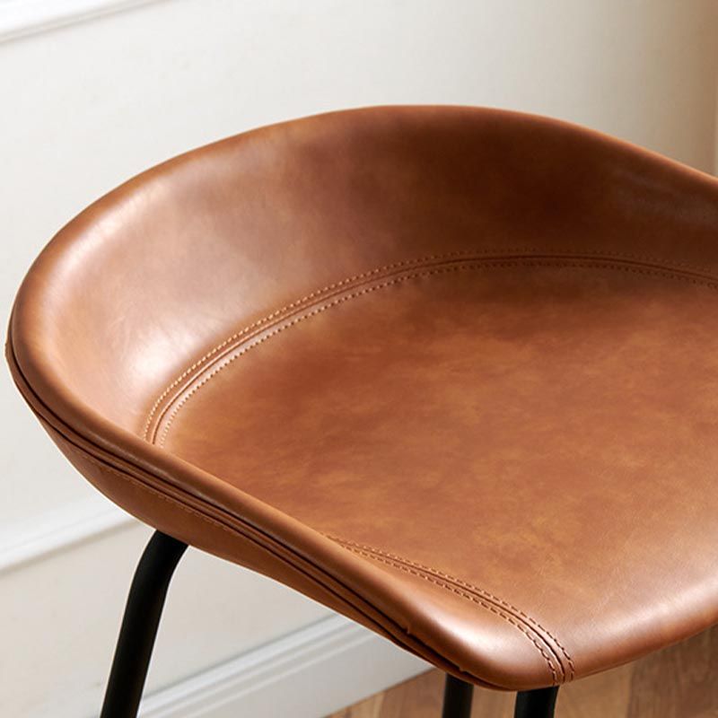 Low Back Bar and Counter Stool Industrial Footrest Bucket Metal Bar Stool