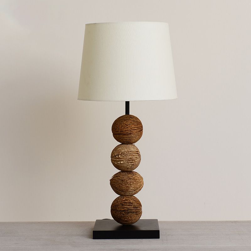 Lámpara de mesa de noche asiática de madera con forma de frutas secas, 1 lámpara de mesa de noche marrón claro con pantalla de tela