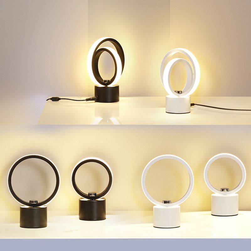 Style moderne linéaire table d'éclairage de table en métal lampe pour chambre à coucher