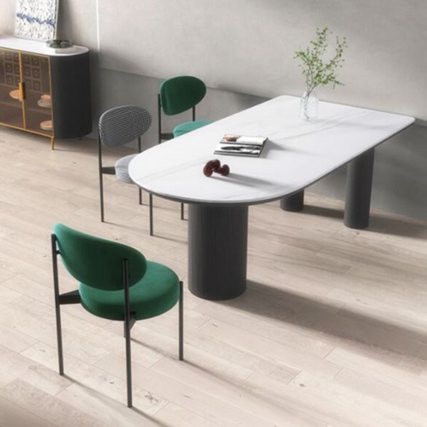 Freie Form weißer Top Esstisch Minimalistischer Sinterstein Tisch mit 3 Beinen
