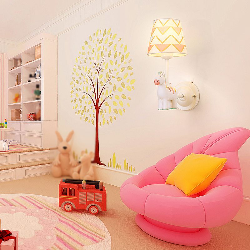Nordic Style Wall Light Fabric Shade Wall Lamp for Children's Room (Included Doll)
